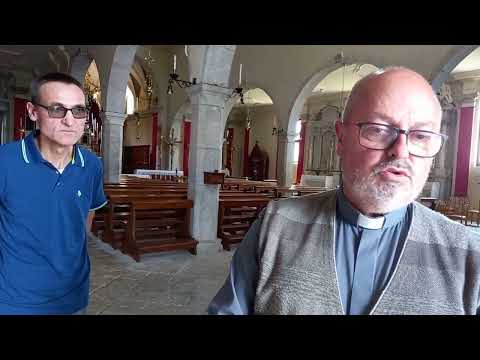 Clauzetto (PN). Il parroco, don Italico, spiega l'origine della reliquia del preziosissimo sangue