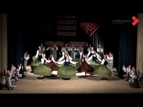 Tautas deju koncerts | Jauns ar vecu sadancoja
