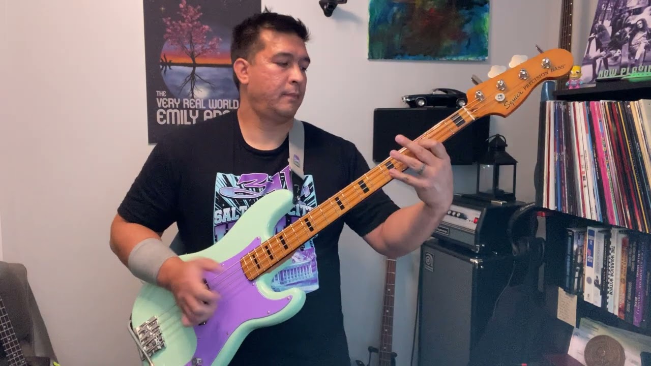 Day 12: BassBuzz 2 week slap challenge.