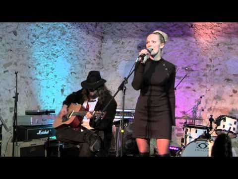 Yelena Neva - Casino (LIVE)