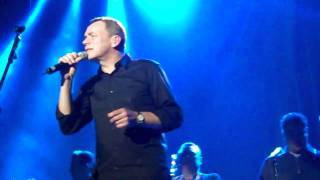 UB40 - Little by Little 31.10.10 Brighton Dome.MP4