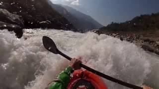 Bhote Koshi, canyon & landslide - white water kayaking Nepal