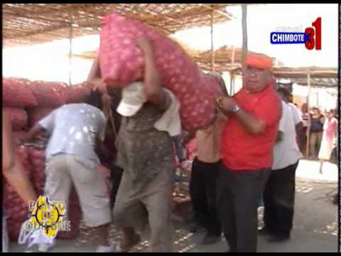 COMERCIANTES DE DOS DE MAYO DONA VÍVERES PARA LOS PESCADORES JUBILADOS QUE ESTAN EN PIE DE LUCHA