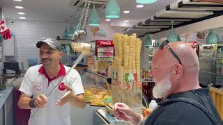 06 - Turkey 2021 - Side Traditional Ice-cream Show