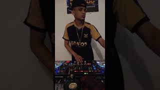 Download lagu djvAce trbaru 2019..!!! abah ko isap bong...!!! mp3