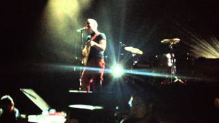 Albert Hammond Jr. - Call An Ambulance (Acoustic) (Live) en El Plaza Condesa Mexico,DF.