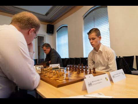 L. Kostolanský vs. GM M. Pacher 1-0; 100 rokov šachu v Bratislave |Bratislavská šachová akadémia|