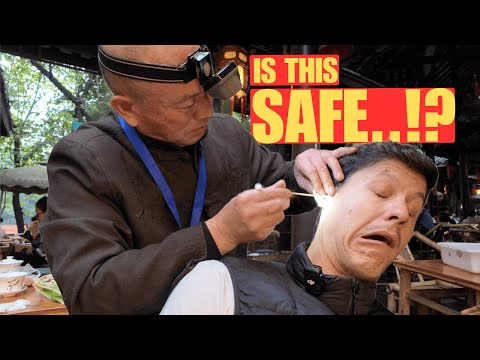 Traditional ear cleaning in China 🇨🇳 I finally did it....