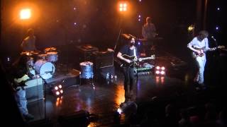 Shout Out Louds - Walls (live)