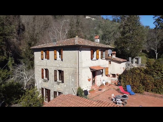 COLLE DEI MUSICALI - Typical Tuscan stone farmhouse with outbuilding, land and panoramic position