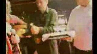 Θέλω νά \'χω δίπλα μου γυναίκα λαϊκιά! Ημισκούμπρια. (από Hank, 13/05/09)