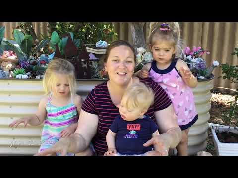 Ver vídeo Owen and his sisters - World Down Syndrome Day 2019