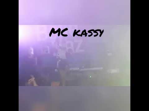 MC KASSY NO BAILE DA PAZ - MOVIMENTO ELAS NO FUNK