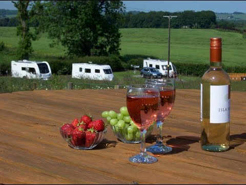 Greetham Retreat CL, an award winning Caravan and Motorhome Club CL site in the Lincolnshire Wolds