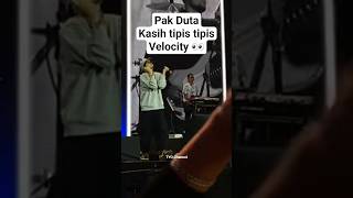 Download lagu Kasih tipis tipis aja dulu pak😁, #dutavelocity #dutaso7 #dutasheilaon7 #sheilaon7 #konsersheilaon7 mp3