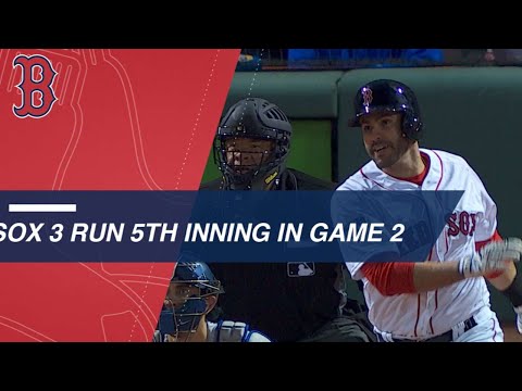 Sox score 3 in the 5th to take lead in WS Game 2