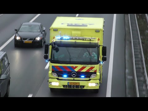 MICU 24-301 met spoed over de A2 naar het Maastricht UMC+ vanaf het Máxima MC Veldhoven