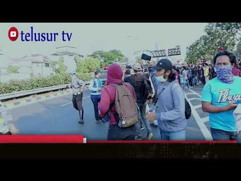Momen mencekam!! detik-detik aksi tuntutan  anak STM depan gedung DPR