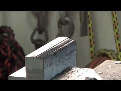 Comparing a single flute indexable end mill to a 4 flute standard end mill