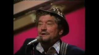 Boxcar Willie -Theres Nothing Like A Good Ol&#39; Country Song