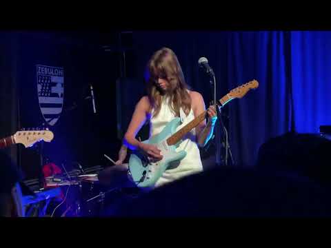 Ruth Radelet closing her LA show with the Chromatics classic song Shadow - June 9, 2023