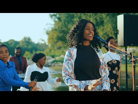 Moza Theodor -  Nitahimba Milele (Live Edition Video)