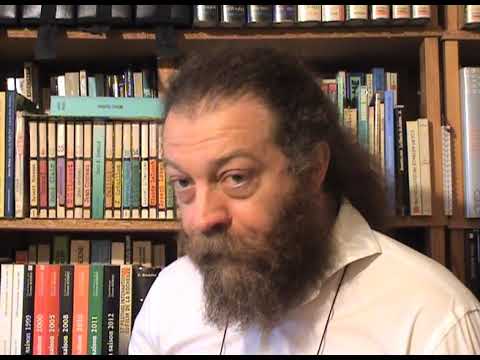 Andrea Paganini lit "Jean Rouch films et photogrammes" (2019) par Gérard Courant - Lire #142