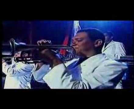 EL SALVADOR LA COLECCION EL AMOR QUE TE DOY