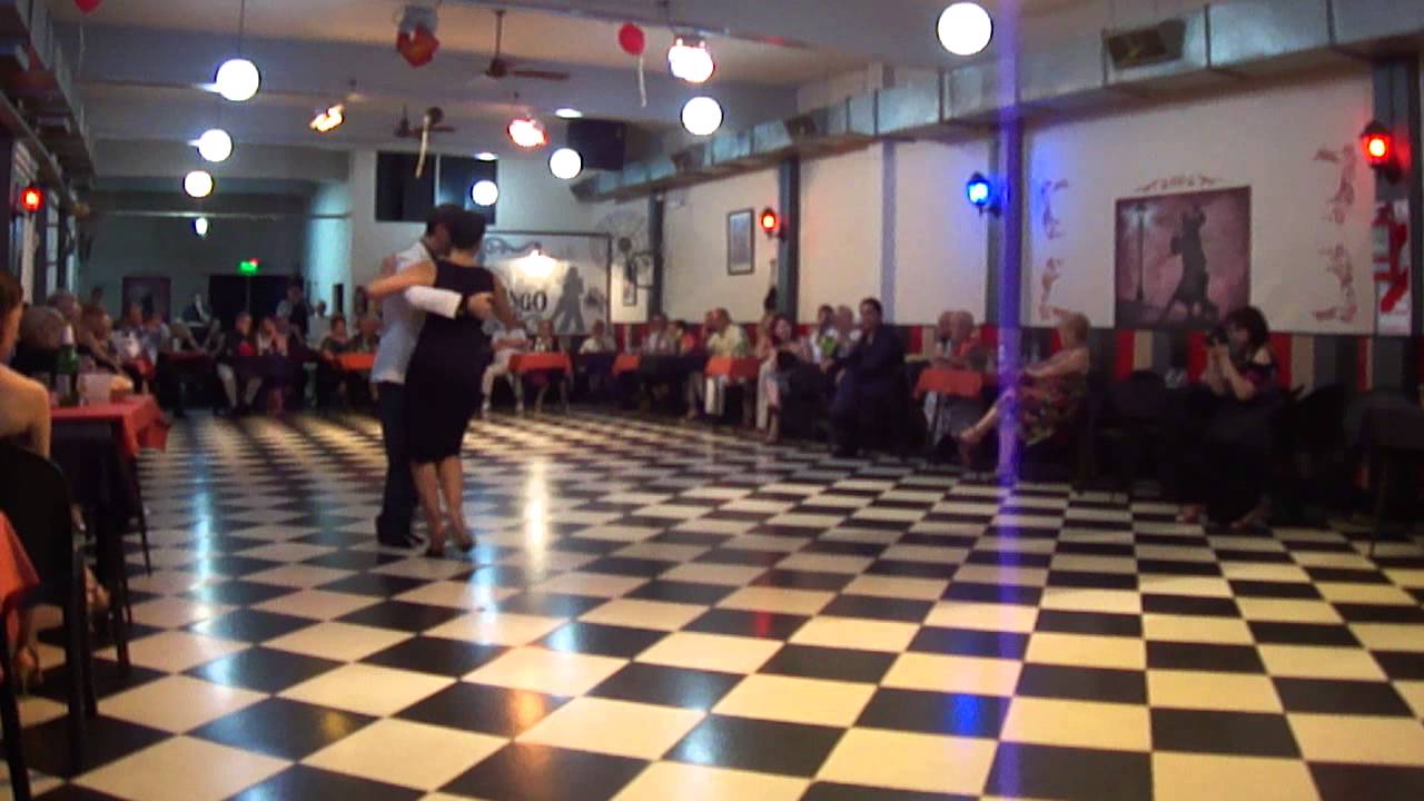 Sin Rumbo, bailan Walter Champin y Yessica Vargas 2/2