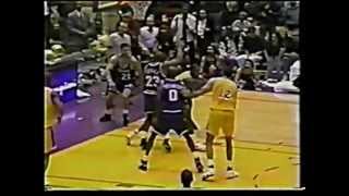 James Worthy (31pts/6rebs/8asts/2stls) vs. Kings (1994)