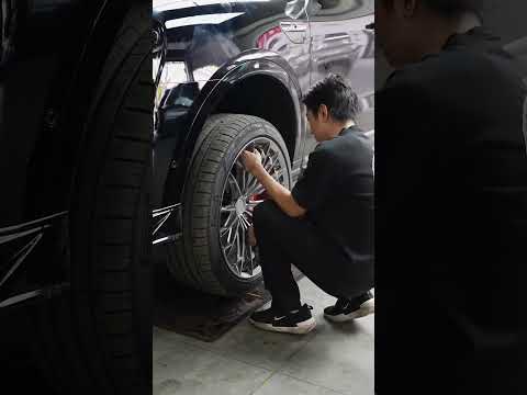 Thumbnail for Huawei AITO M9 Replaces Red Brake Caliper by AITO M9