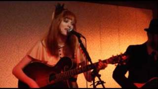 Karen Elson - 'Pretty Babies'/ 'The Truth Is In The Dirt' Live at Third Man Records, Nashville