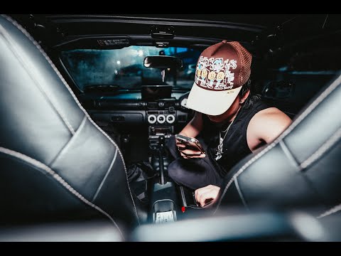 2000 Toyota MR2 - Image 2