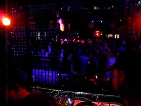 DJ Dan vs DJ Hipp-E - Live at Beta - 2009-11-07