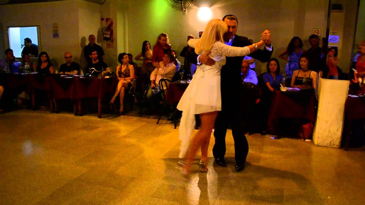 Yanina Erramouspe y Jesus Velazquez. Milonga Porteño y Bailarin. 12 de Noviembre 2013.