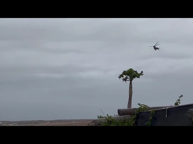 Protestan por maniobras militares en El Cotillo, Fuerteventura