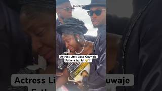 Download lagu Actress Lizzy Gold In Tears At Her Father’s Burial Ceremony mp3
