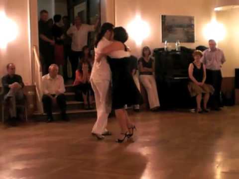  Melina Sedó  and  Detlef Engel  are  dancing  to  the  tango  "  Solo Tu  "