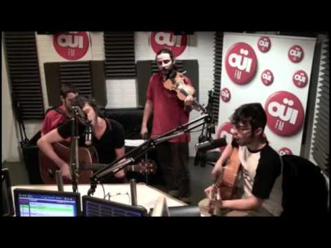 Les Hurlements d'Léo -- Guns of Brixton en acoustique