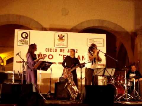 Fulano en plaza de armas queretaro