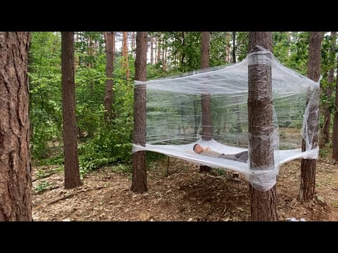 SOLO CAMPING HEAVY RAIN WITH PLASTIC WRAP - AMAZING BUSHCRAFT TENT