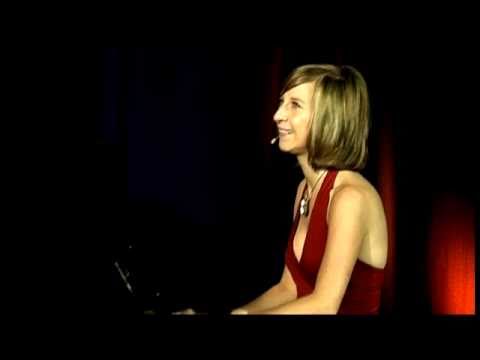 Sarah Hakenberg - April April!