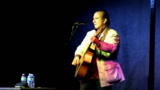 Colin Hay performs Be Good Johnny