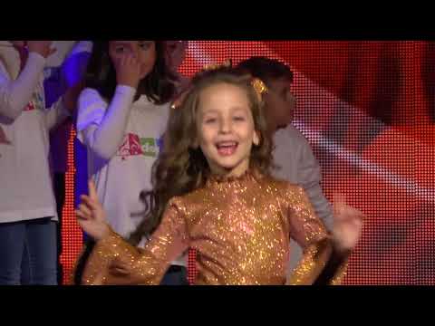 Dea Hoxha-Dy gjyshet e mia