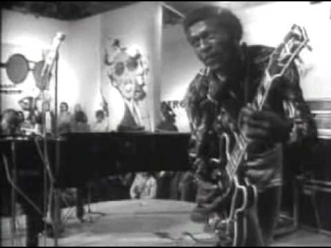 Chuck BERRY - Memphis Tennessee  (1972)