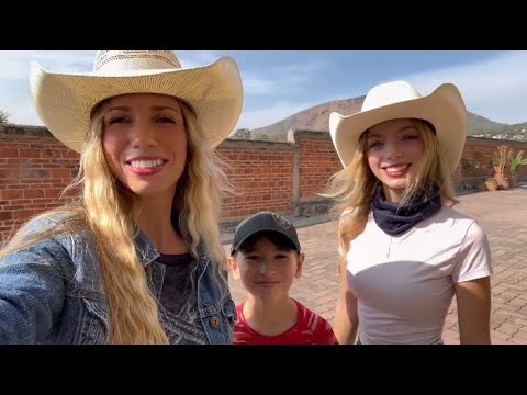 Family vlog in Jalisco, Mexico 🇲🇽! New years 🎉 + Horses 🐎 