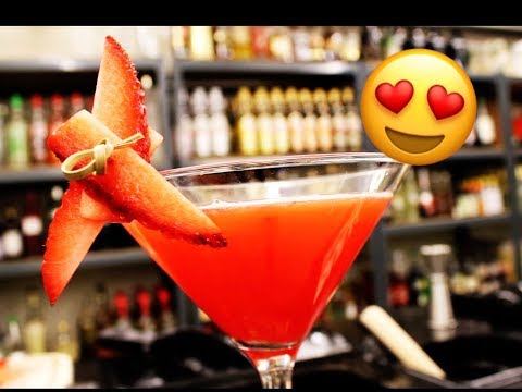 THE BEST STRAWBERRY DAIQUIRI RECIPE!