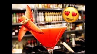 THE BEST STRAWBERRY DAIQUIRI RECIPE!