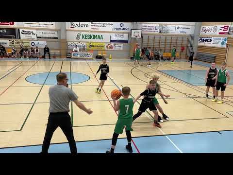 13.4.2025 U14-pojat (klo 11 peli) SäyRi/MuBa Green - Korikobrat Musta