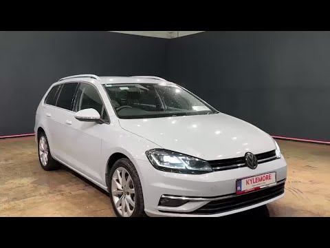 Volkswagen Golf FACTORY ALLOYS - REVERSE CAMERA - - Image 2